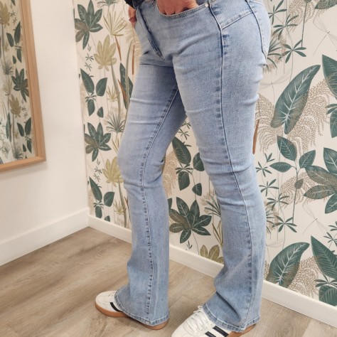 Jean Flare Lila